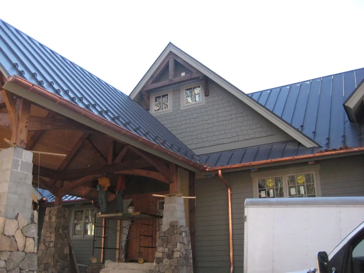 Craftsman Roofing team delivering quality roofing work in Mont Clare